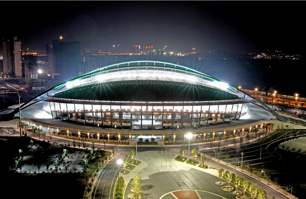 ?淮安鋼結(jié)構(gòu)屋面體育場(chǎng)(1)